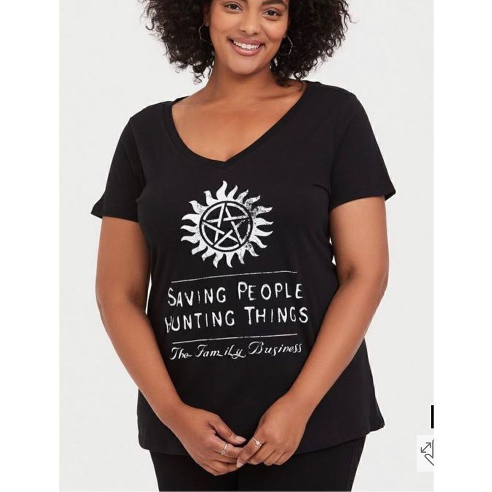 ❤️Hot Topic Supernatural Family Business Seal Size Large T-Shirt Nwt
